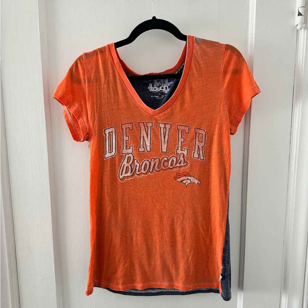 Touch Women’s Denver Broncos Tee size L